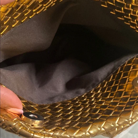 Elegant Gold Clutch Bag - Picture 2 of 3